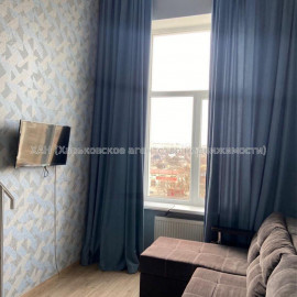 Продам квартиру, Ковалевская ул. , 1 кім., 20 м², евроремонт