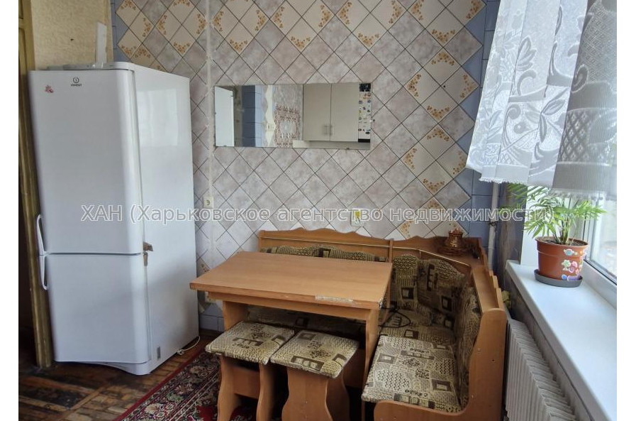 Сдам квартиру, Ахсарова Энвера ул. , 3  ком., 69 м², капитальный ремонт 