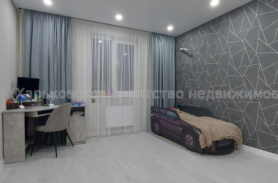 Продам квартиру, Мира ул. , 3  ком., 77 м², авторский дизайн 