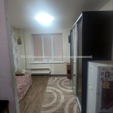 Продам квартиру, Юбилейный просп. , 1 кім., 17 м², косметический ремонт 