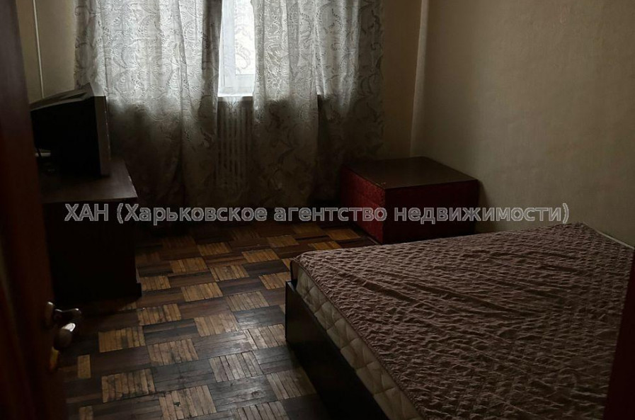 Продам квартиру, 92-й бригады ул. , 2  ком., 54.60 м², советский ремонт 