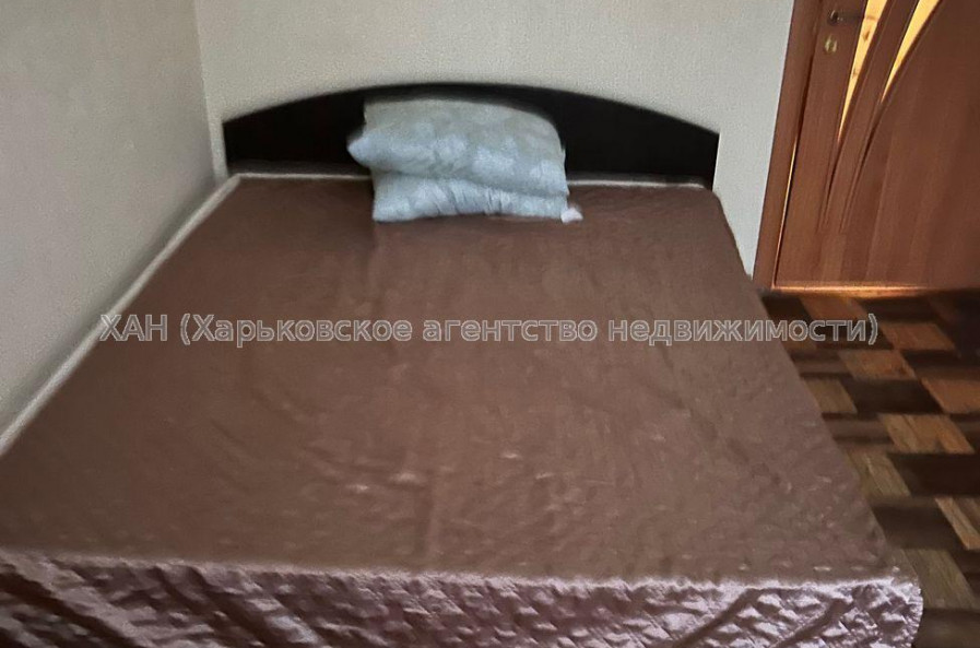 Продам квартиру, 92-й бригады ул. , 2  ком., 54.60 м², советский ремонт 