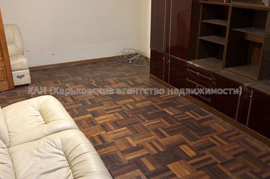 Продам квартиру, 92-й бригады ул. , 2  ком., 54.60 м², советский ремонт 