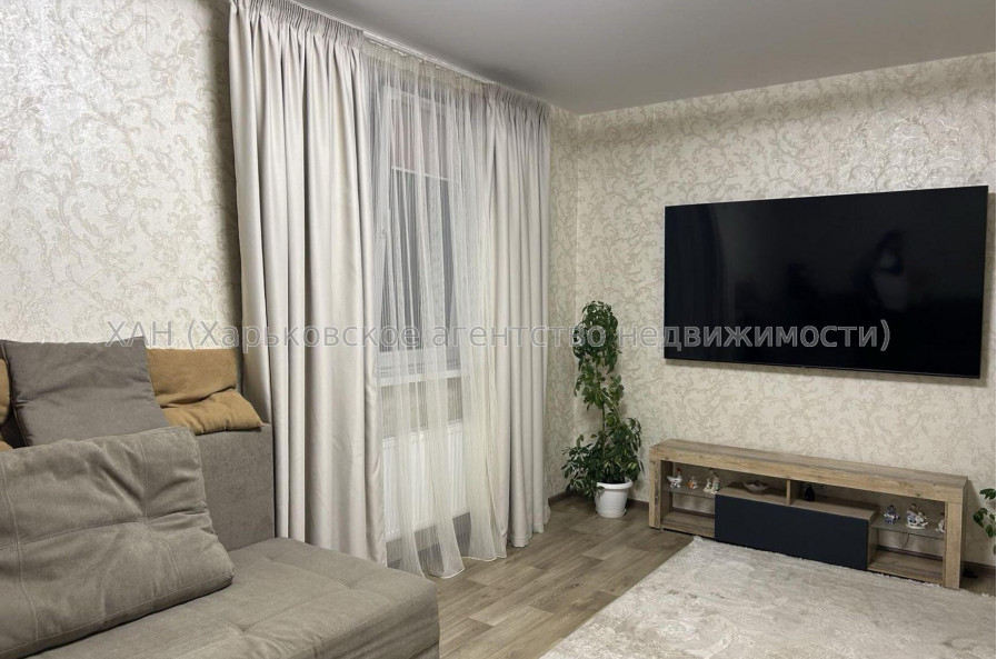 Продам квартиру, Льва Ландау просп. , 2  ком., 55 м², капитальный ремонт 