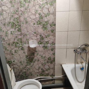 Продам квартиру, Зерновой пер. , 1 кім., 22 м², советский ремонт 