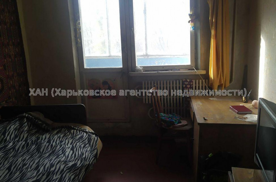 Продам квартиру, Владислава Зубенко ул. , 3  ком., 72.50 м², без ремонта 