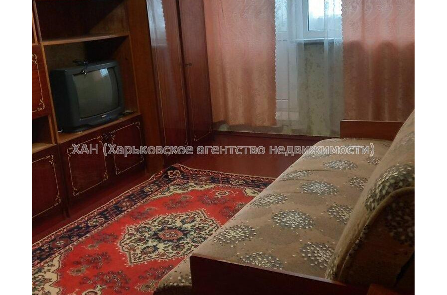 Продам квартиру, Ахсарова Энвера ул. , 1  ком., 33 м², косметический ремонт 