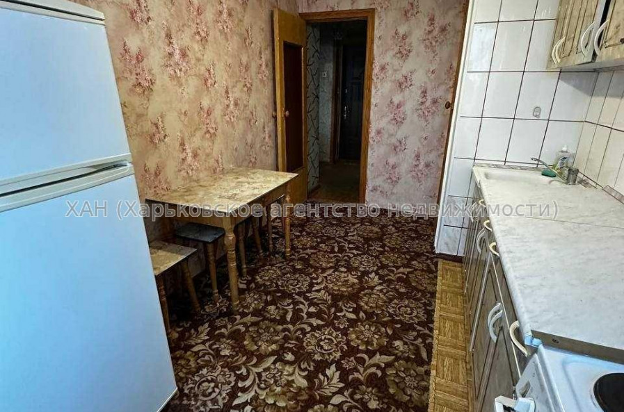 Продам квартиру, Достоевского ул. , 1  ком., 35 м², советский ремонт 