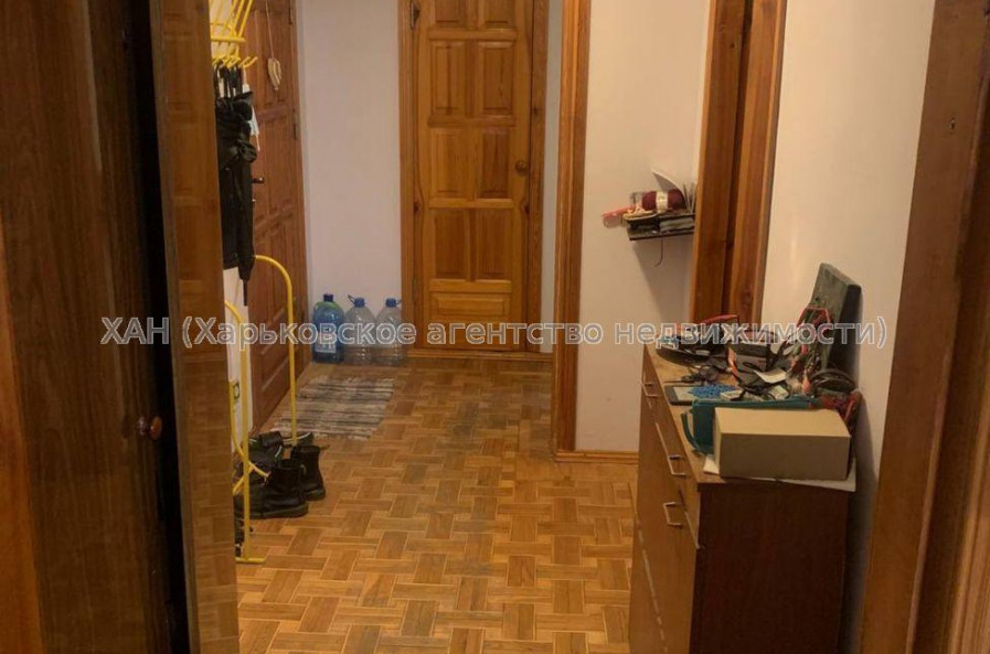 Продам квартиру, Холодногорская ул. , 2  ком., 52.70 м², советский ремонт 