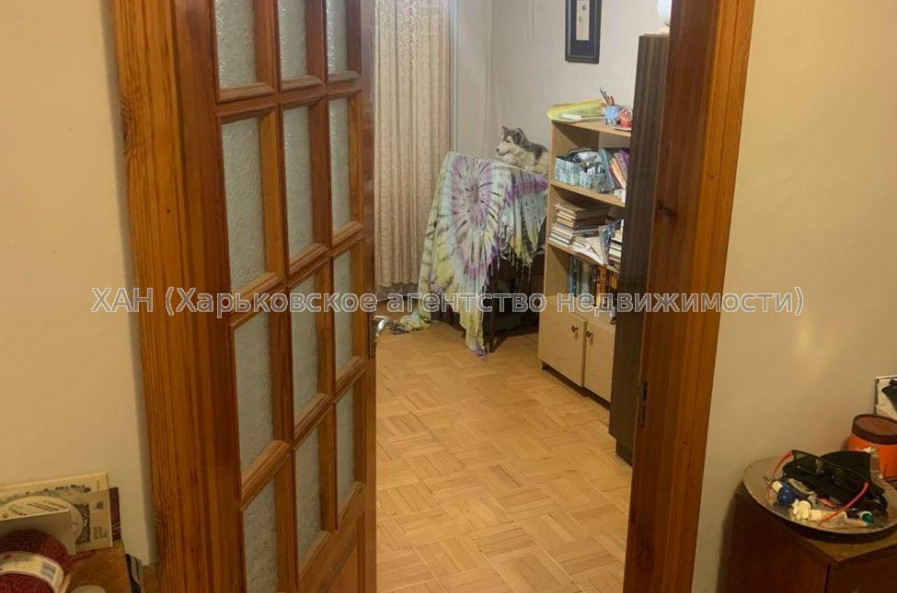 Продам квартиру, Холодногорская ул. , 2  ком., 52.70 м², советский ремонт 