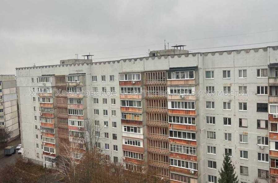 Продам квартиру, 92-й бригады ул. , 3  ком., 71 м², без отделочных работ 