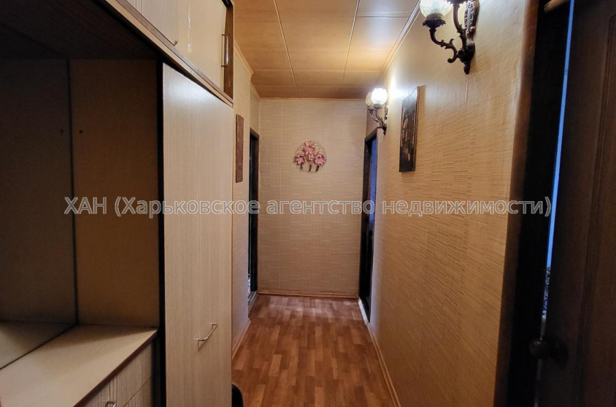 Продам квартиру, Юбилейный просп. , 3 кім., 64 м², косметический ремонт 