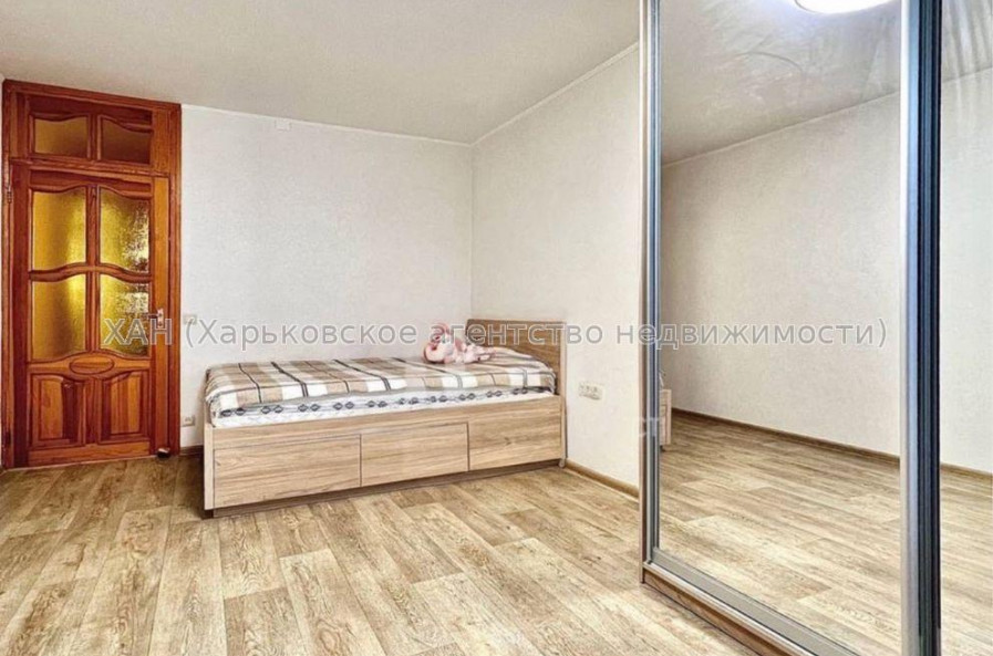 Продам квартиру, Победы просп. , 3  ком., 69 м², капитальный ремонт 