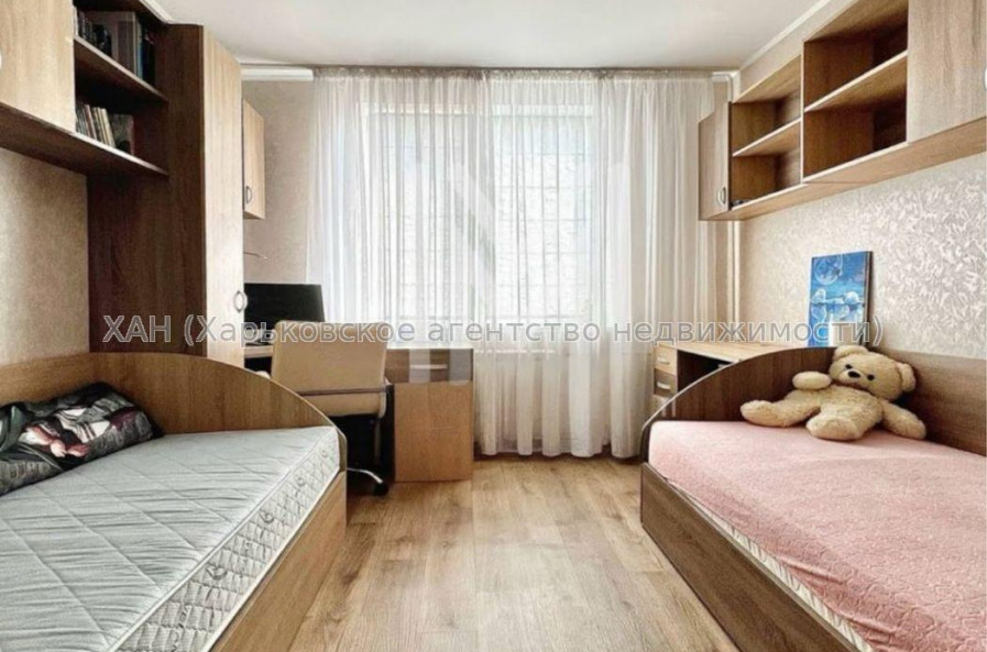 Продам квартиру, Победы просп. , 3  ком., 69 м², капитальный ремонт 