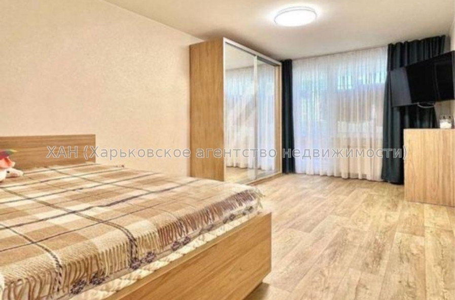 Продам квартиру, Победы просп. , 3  ком., 69 м², капитальный ремонт 