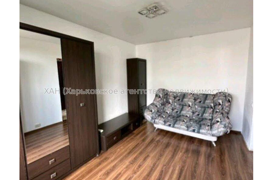 Продам квартиру, Познанская ул. , 1 кім., 26 м², косметический ремонт 