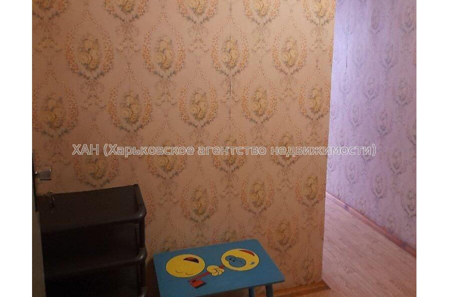 Продам квартиру, Победы просп. , 1 кім., 36.40 м², косметический ремонт 