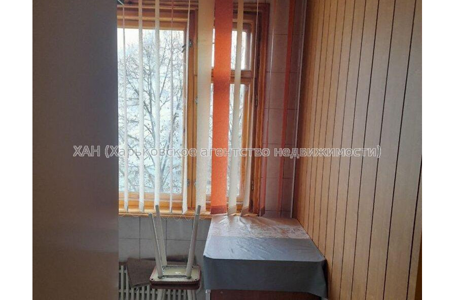 Продам квартиру, Победы просп. , 1 кім., 36.40 м², косметический ремонт 