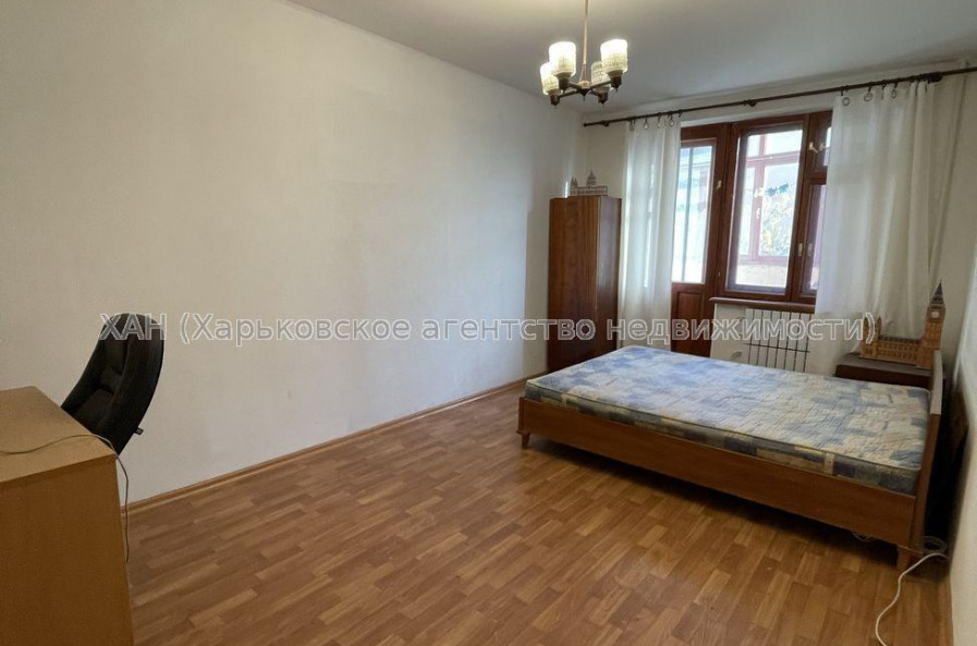 Продам квартиру, Победы просп. , 1  ком., 33 м², советский ремонт 