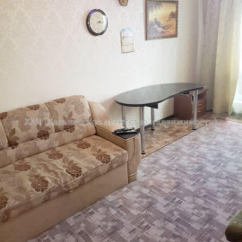 Продам квартиру, Победы просп. , 1  ком., 33 м², косметический ремонт