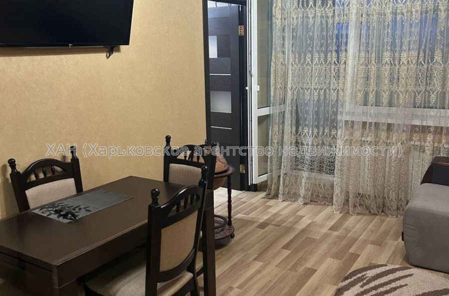 Продам квартиру, Кибальчича ул. , 3 кім., 68.70 м², евроремонт 