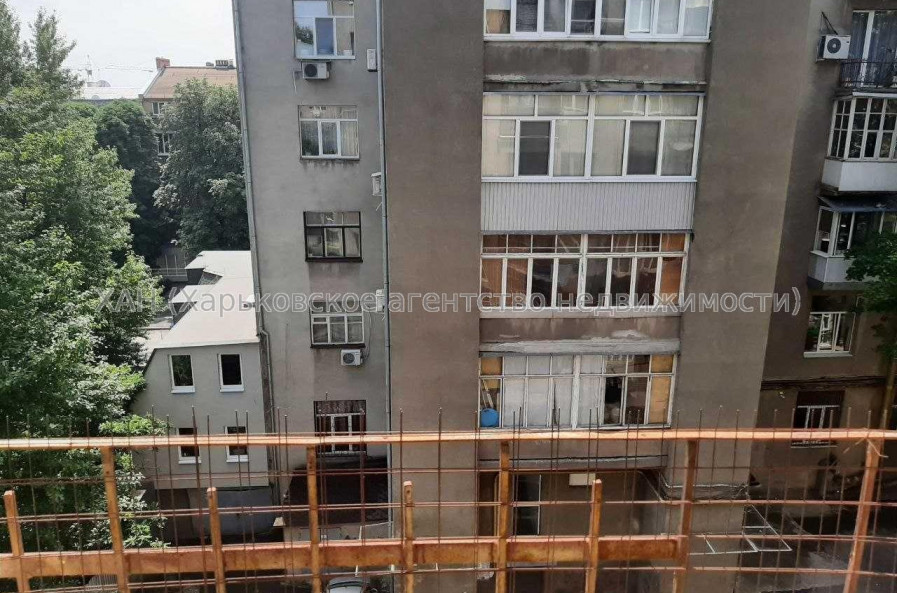 Продам квартиру, Григория Сковороды ул. , 3 кім., 64 м², без отделочных работ 