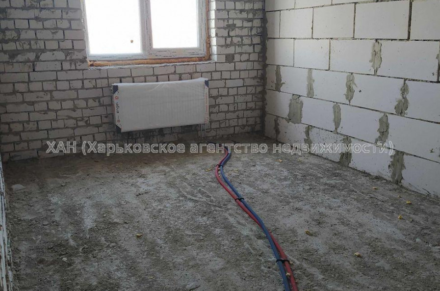 Продам квартиру, Мира ул. , 2 кім., 57.30 м², без внутренних работ 