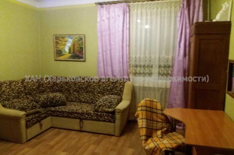 Продам квартиру, Навчальная ул. , 3  ком., 26 м², косметический ремонт 