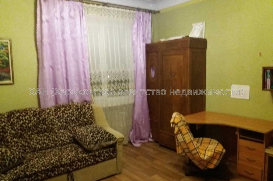 Продам квартиру, Навчальная ул. , 3  ком., 26 м², косметический ремонт 