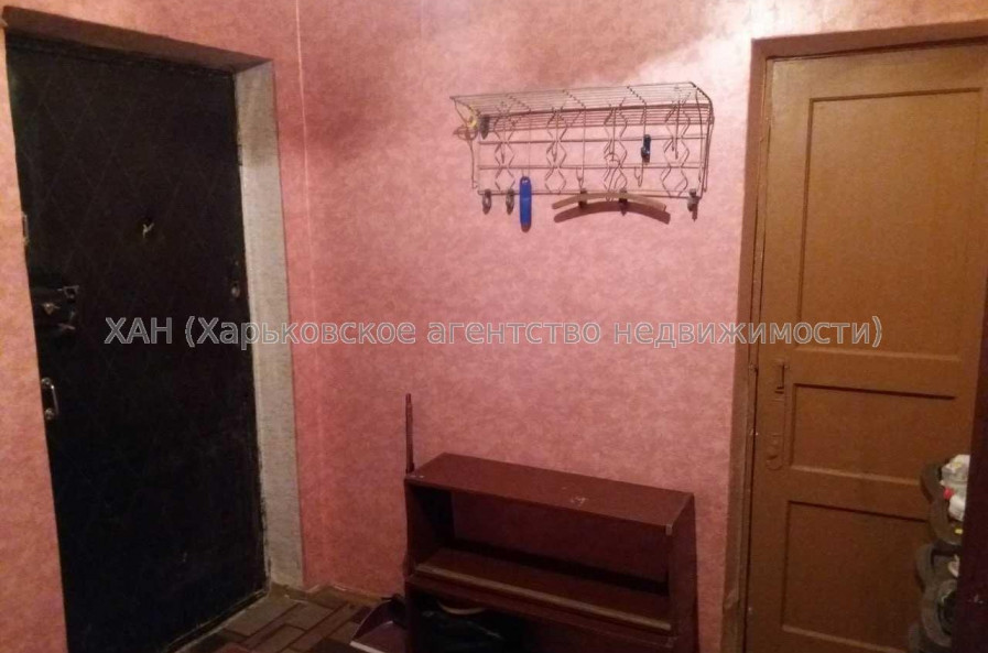 Продам квартиру, Навчальная ул. , 3  ком., 26 м², косметический ремонт 