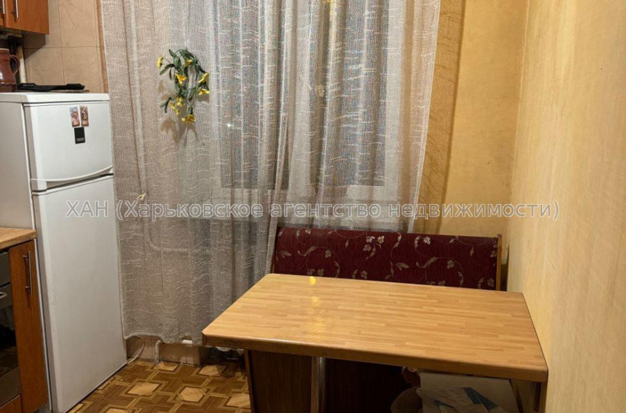 Продам квартиру, Аэрокосмический пр. , 3  ком., 56 м², косметический ремонт 