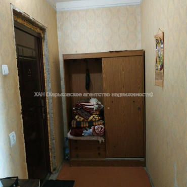 Продам квартиру, Соборности Украины ул. , 1 кім., 38 м², косметический ремонт 