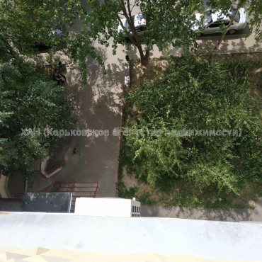 Продам квартиру, Соборности Украины ул. , 1 кім., 38 м², косметический ремонт 