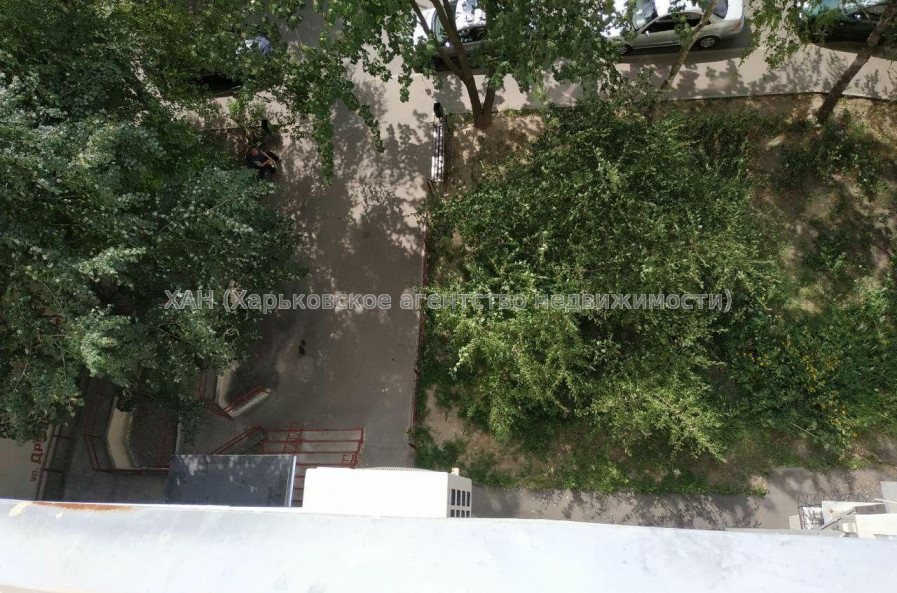 Продам квартиру, Соборности Украины ул. , 1  ком., 38 м², советский ремонт 