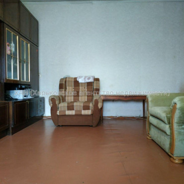 Продам квартиру, Соборности Украины ул. , 1 кім., 38 м², косметический ремонт 