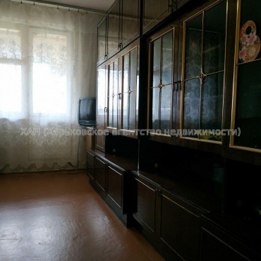 Продам квартиру, Соборности Украины ул. , 1 кім., 38 м², косметический ремонт 