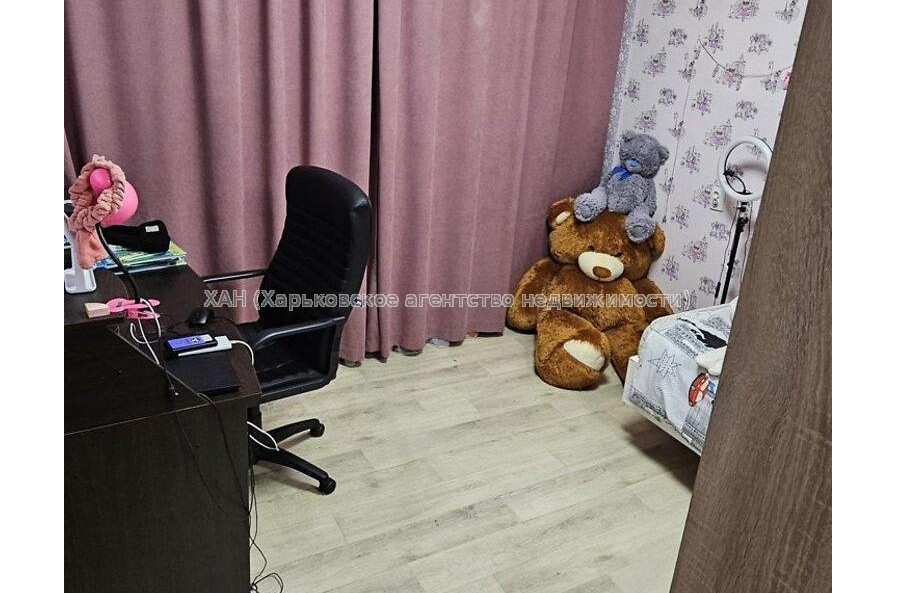 Продам квартиру, Зубарева Александра ул. , 2 кім., 52 м², капитальный ремонт 