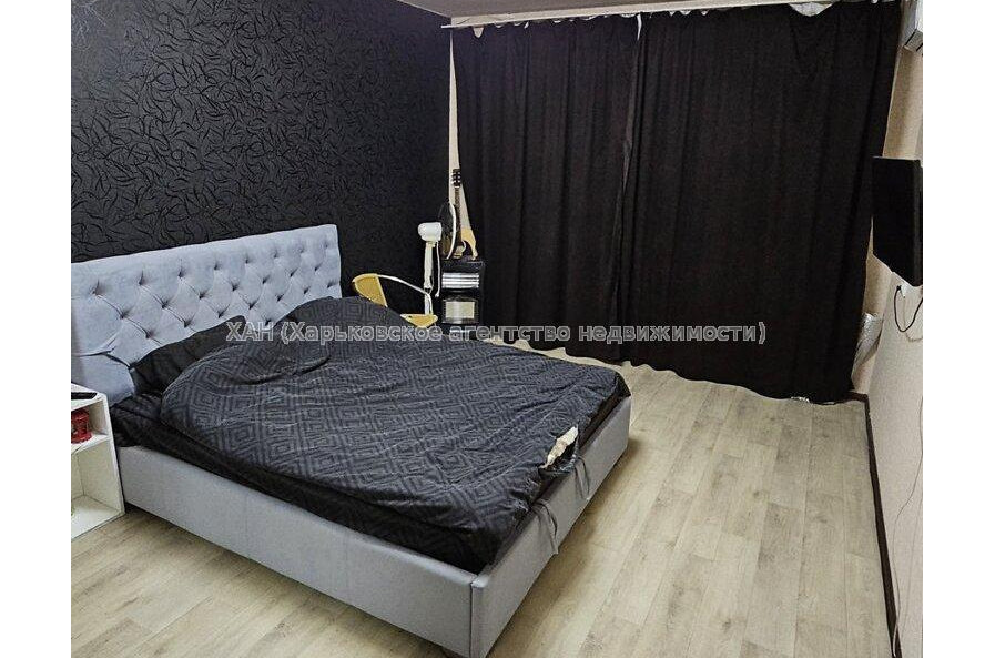 Продам квартиру, Зубарева Александра ул. , 2 кім., 52 м², капитальный ремонт 