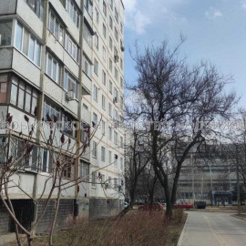 Продам квартиру, Людвига Свободы просп. , д. 35 , 4  ком., 70.80 м², советский ремонт