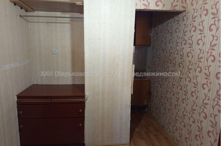 Продам квартиру, Ощепкова Андрея ул. , 1 кім., 17.90 м², косметический ремонт 