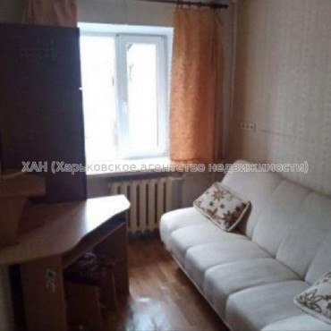 Продам квартиру, Ощепкова Андрея ул. , 1 кім., 17.90 м², косметический ремонт 