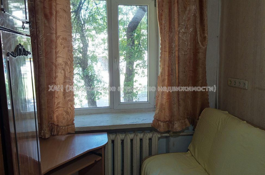 Продам квартиру, Ощепкова Андрея ул. , 1 кім., 17.90 м², косметический ремонт 