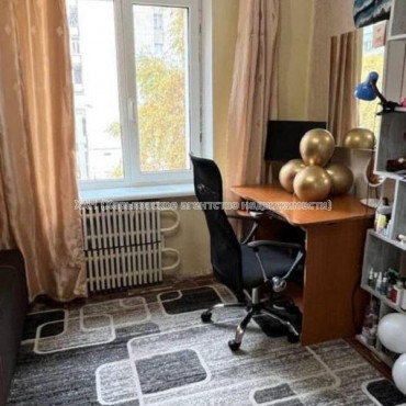 Продам квартиру, Клочковская ул. , 1 кім., 11.60 м², косметический ремонт 