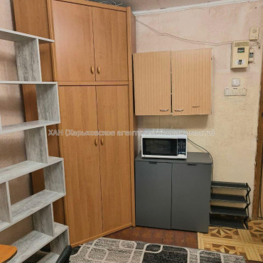 Продам квартиру, Клочковская ул. , 1  ком., 11.60 м², косметический ремонт 