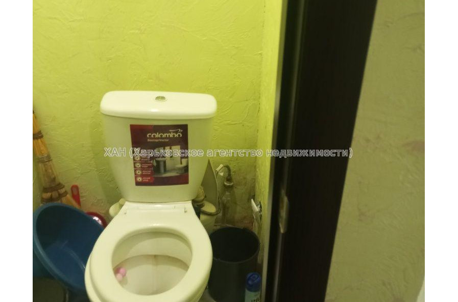 Продам квартиру, 23 Августа ул. , 1 кім., 16 м², косметический ремонт 
