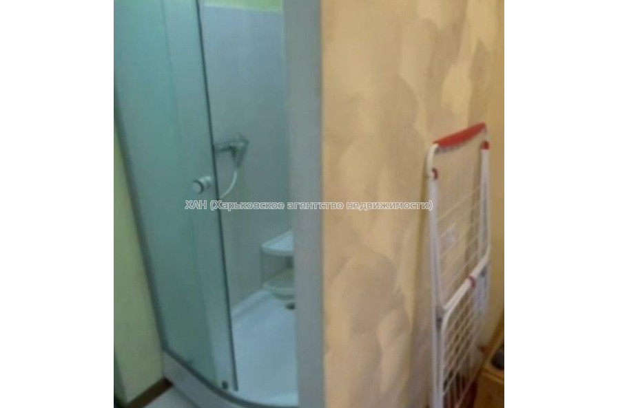 Продам квартиру, 23 Августа ул. , 1 кім., 16 м², косметический ремонт 