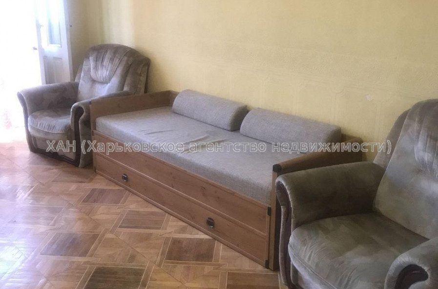 Продам квартиру, Фесенковская ул. , 3  ком., 60 м², косметический ремонт 