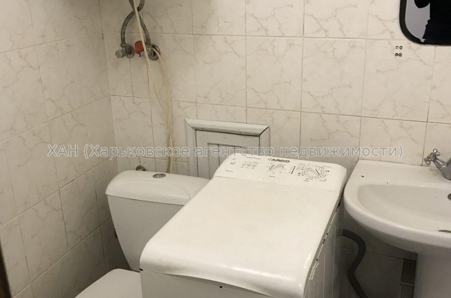 Продам квартиру, Фесенковская ул. , 3  ком., 60 м², косметический ремонт 