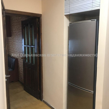 Продам квартиру, Фесенковская ул. , 3 кім., 60 м², косметический ремонт 