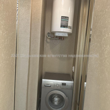 Продам квартиру, Гольдберговская ул. , 3 кім., 70 м², авторский дизайн 